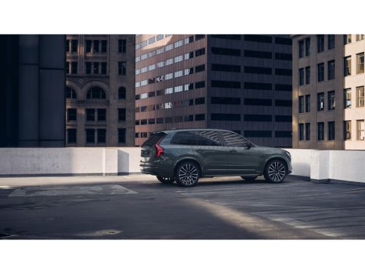 Volvo  XC90 T8 406PK AWD Ultra Dark Executive B&W | 22" | Luchtvering | Massage/ventilatie | Alu inleg ActivLease financial lease