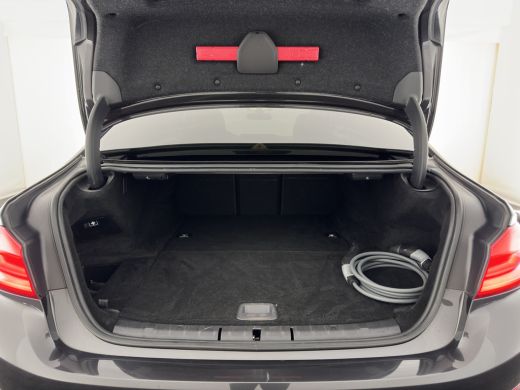 BMW 5 Serie 530e iPerformance eDrive Edition (Plug-In) (INCL-BTW) Aut. *LEATHER | FULL-LED | SOFTCLOSE | TOPV... ActivLease financial lease