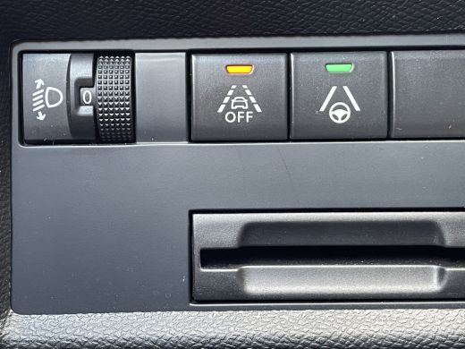 Citroën C5 Aircross 130pk Shine (Camera - Leder incl elektrische verstelling - Stoelverwarming - Keyless Entry - 19" ... ActivLease financial lease