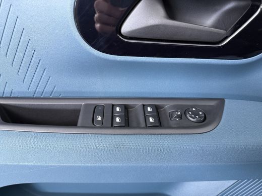 Fiat Grande Panda 1.2 Hybrid La Prima 8 Jaar Garantie | Achteruitrijcamera | Parkeersensoren Voor en Achter | Cruis... ActivLease financial lease