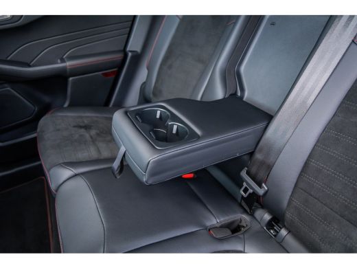 Ford Kuga 2.5 PHEV ST-Line X | Pano-dak | AGR-stoel | Wegklap Trekhaak | Adapt. Cruise | Head-Up | Full Ada... ActivLease financial lease