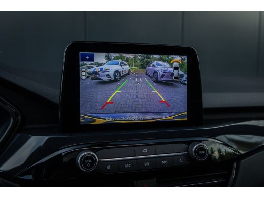 Ford Kuga 2.5 PHEV ST-Line X | Pano-dak | AGR-stoel | Wegklap Trekhaak | Adapt. Cruise | Head-Up | Full Ada... ActivLease financial lease