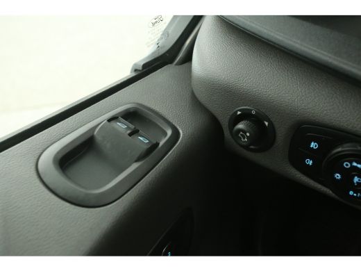 Ford Transit 2.0 TDCI L3H2 | Airco | Cruise | 3 Zits | 2xSchuifdeur | Parkeersens. ActivLease financial lease