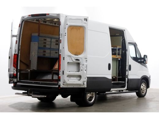 Iveco Daily 35C14 136pk E6 HiMatic Automaat L2H2 Airco/Camera/Trekhaak 3500kg 09-2018 ActivLease financial lease