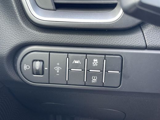 Kia Ceed 1.5 T-GDi MHEV DynamicLine | Climate control | Achteruitrijcamera | Cruise | ActivLease financial lease