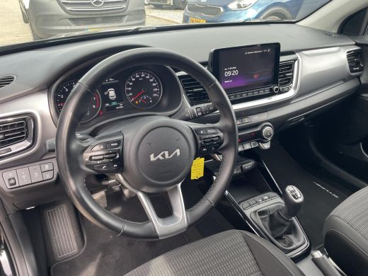 Kia Stonic 1.0 T-GDi MHEV DynamicLine | Navigatie | Achteruitrijcamera | Apple Carplay | ActivLease financial lease