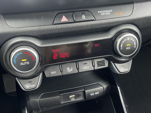 Kia Stonic 1.0 T-GDi MHEV DynamicLine | Navigatie | Achteruitrijcamera | Apple Carplay | ActivLease financial lease