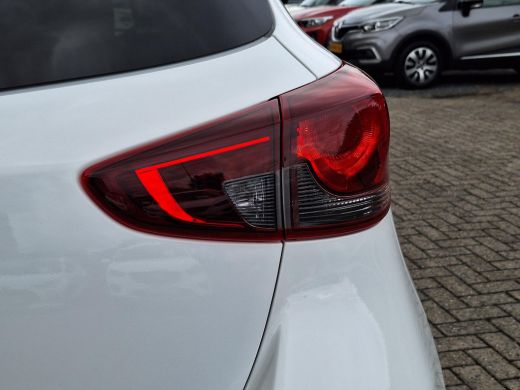 Mazda 2 1.5 Skyactiv-G Style Selected | Apple Carplay/Android Auto | Airco | Lichtmetalen velgen | Achter... ActivLease financial lease