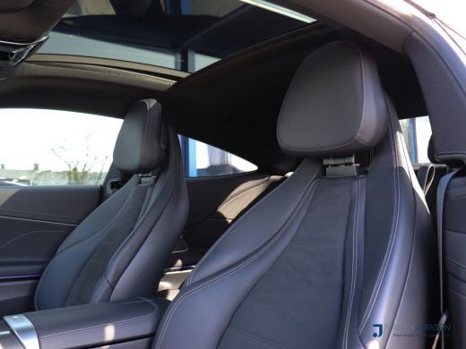Mercedes-Benz CLE 300 e AMG | Pano Dak | Night | Burmester | Memory | Ambiente Verl. | Incl. Fabrieksgarantie | Spi... ActivLease financial lease