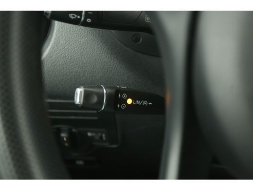 Mercedes-Benz Vito 114 CDI Lang | Airco | Cruise | Camera | 3 Zits | Carplay | Trekhaak ActivLease financial lease