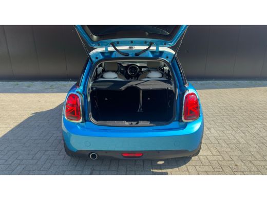 Mini Cooper 1.5 Cooper Chili Serious Business | Achteruitrijcamera | Afwijkende dakkleur | Bluetooth telefoon... ActivLease financial lease