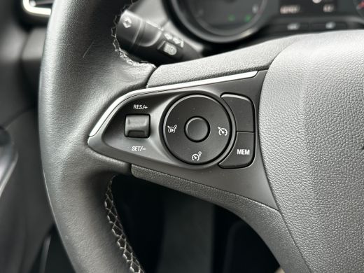 Opel Grandland X 1.2 Turbo 130 PK Innovation Automaat | CAMERA + SENSOREN| DODEHOEK DETECTIE| NAVIGATIE + APPLE CA... ActivLease financial lease