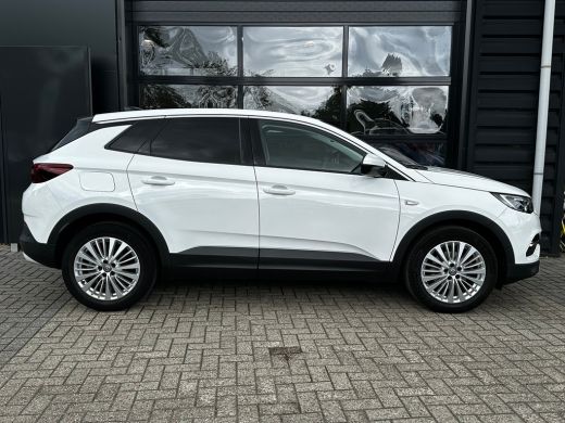 Opel Grandland X 1.2 Turbo 130 PK Innovation Automaat | CAMERA + SENSOREN| DODEHOEK DETECTIE| NAVIGATIE + APPLE CA... ActivLease financial lease