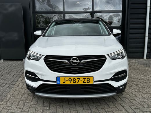 Opel Grandland X 1.2 Turbo 130 PK Innovation Automaat | CAMERA + SENSOREN| DODEHOEK DETECTIE| NAVIGATIE + APPLE CA... ActivLease financial lease