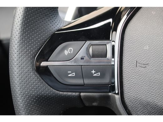 Peugeot 208 1.2 Hybrid 145 e-DCS6 GT | Adap. Cruise C. | 360 Camera | Navi | Dodehoeksens. | Full-LED | Clima... ActivLease financial lease