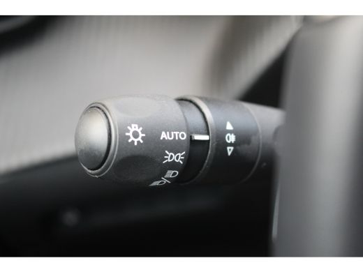 Peugeot 208 1.2 Hybrid 145 e-DCS6 GT | Adap. Cruise C. | 360 Camera | Navi | Dodehoeksens. | Full-LED | Clima... ActivLease financial lease