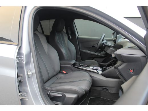 Peugeot 208 1.2 Hybrid 145 e-DCS6 GT | Adap. Cruise C. | 360 Camera | Navi | Dodehoeksens. | Full-LED | Clima... ActivLease financial lease