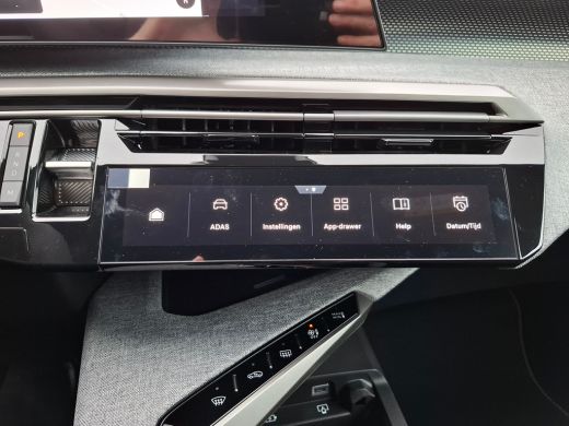 Peugeot 5008 GT Extra getint glas | Verwarmbare voorstoelen | Verwarmd stuurwiel | Adaptieve cruise control me... ActivLease financial lease