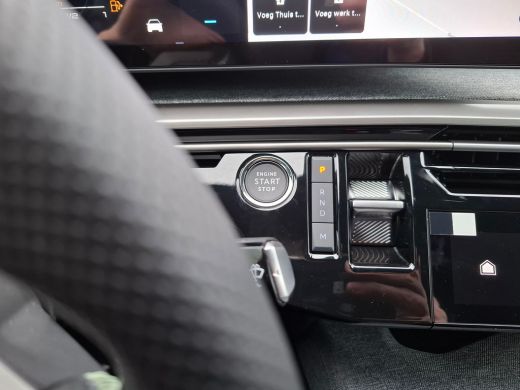 Peugeot 5008 GT Extra getint glas | Verwarmbare voorstoelen | Verwarmd stuurwiel | Adaptieve cruise control me... ActivLease financial lease