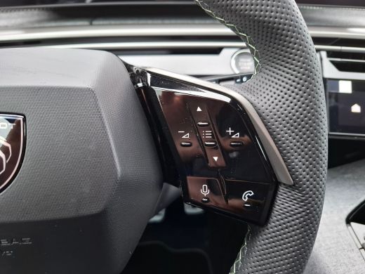 Peugeot 5008 GT Extra getint glas | Verwarmbare voorstoelen | Verwarmd stuurwiel | Adaptieve cruise control me... ActivLease financial lease