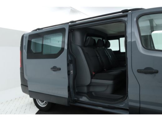 Renault Trafic 2.0 dCi 145 T29 L2H1 DC Comfort 5 Pers. Automaat, Cruise,  Airco ActivLease financial lease