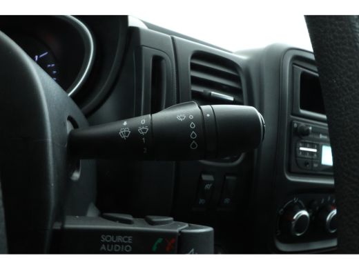 Renault Trafic 2.0 dCi 145 T29 L2H1 DC Comfort 5 Pers. Automaat, Cruise,  Airco ActivLease financial lease