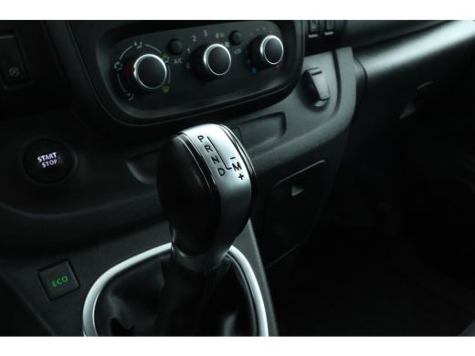Renault Trafic 2.0 dCi 145 T29 L2H1 DC Comfort 5 Pers. Automaat, Cruise,  Airco ActivLease financial lease