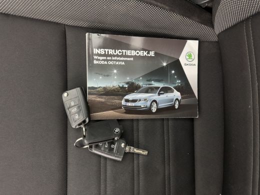 Skoda Octavia Combi 1.6 TDI Greentech Ambition Business (INCL-BTW) *NAVI-FULLMAP | COMFORTSEATS | ECC | AMUNDSE... ActivLease financial lease