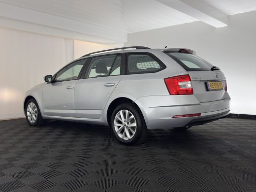 Skoda Octavia Combi 1.6 TDI Greentech Ambition Business (INCL-BTW) *NAVI-FULLMAP | COMFORTSEATS | ECC | AMUNDSE... ActivLease financial lease