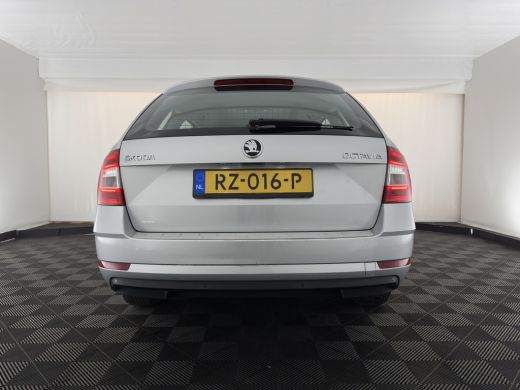 Skoda Octavia Combi 1.6 TDI Greentech Ambition Business (INCL-BTW) *NAVI-FULLMAP | COMFORTSEATS | ECC | AMUNDSE... ActivLease financial lease