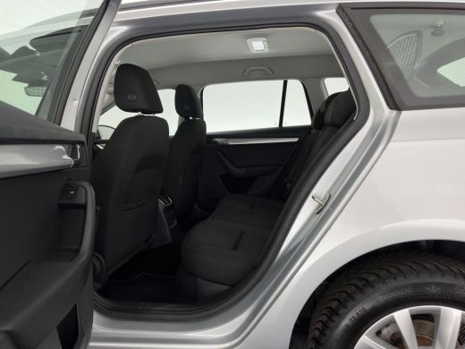 Skoda Octavia Combi 1.6 TDI Greentech Ambition Business (INCL-BTW) *NAVI-FULLMAP | COMFORTSEATS | ECC | AMUNDSE... ActivLease financial lease