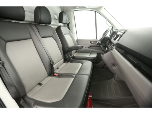 Volkswagen Crafter 2.0 TDI 141PK | Bakwagen | Laadklep | Zijdeur | Airco | 3 Zits | Carplay | Navi ActivLease financial lease