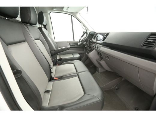 Volkswagen Crafter 2.0 TDI 141PK | Bakwagen | Laadklep | Zijdeur | Airco | 3 Zits | Carplay | Navi ActivLease financial lease