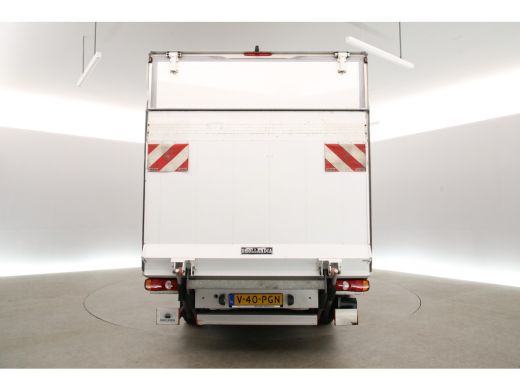 Volkswagen Crafter 2.0 TDI 141PK | Bakwagen | Laadklep | Zijdeur | Airco | 3 Zits | Carplay | Navi ActivLease financial lease