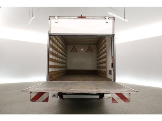 Volkswagen Crafter 2.0 TDI 141PK | Bakwagen | Laadklep | Zijdeur | Airco | 3 Zits | Carplay | Navi ActivLease financial lease