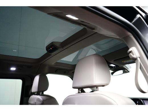 Volkswagen Multivan eHybrid Style 218PK L2 DSG Automaat Panoramadak | Lederen bekleding | Elektr.schuifdeuren | Navi ... ActivLease financial lease