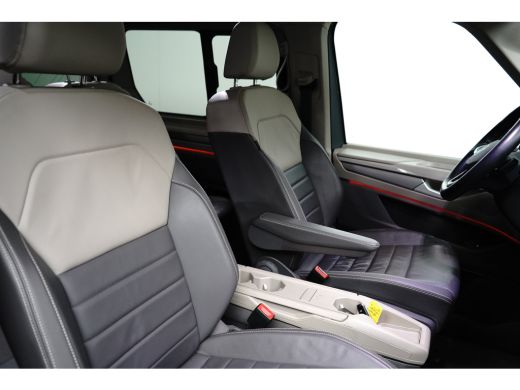 Volkswagen Multivan eHybrid Style 218PK L2 DSG Automaat Panoramadak | Lederen bekleding | Elektr.schuifdeuren | Navi ... ActivLease financial lease