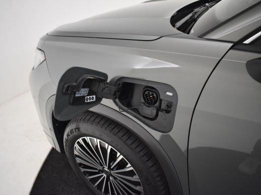 Volkswagen Tayron 1.5 eHybrid 204PK Life Edition | Trekhaak uitklapbaar | Achteruitrijcamera | SOH 100% l Cruise co... ActivLease financial lease