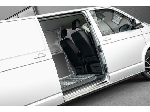 Volkswagen Transporter Bulli 150 pk DSG | 75-Edition | Leder | Led | Digitaal Dashboard | Trekhaak | Camera | Nieuwstaat ActivLease financial lease