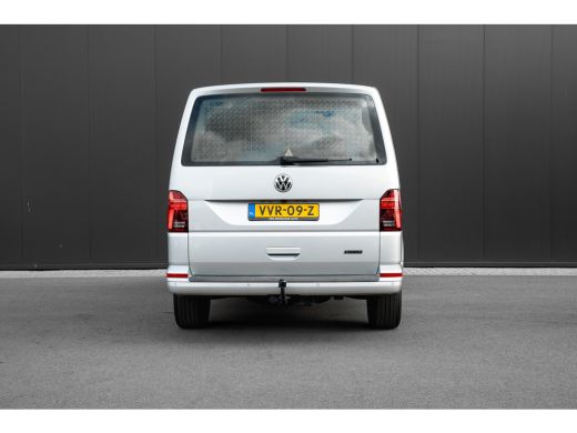 Volkswagen Transporter Bulli 150 pk DSG | 75-Edition | Leder | Led | Digitaal Dashboard | Trekhaak | Camera | Nieuwstaat ActivLease financial lease