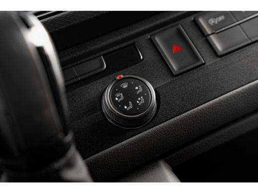 Volkswagen Transporter Bulli 150 pk DSG | 75-Edition | Leder | Led | Digitaal Dashboard | Trekhaak | Camera | Nieuwstaat ActivLease financial lease