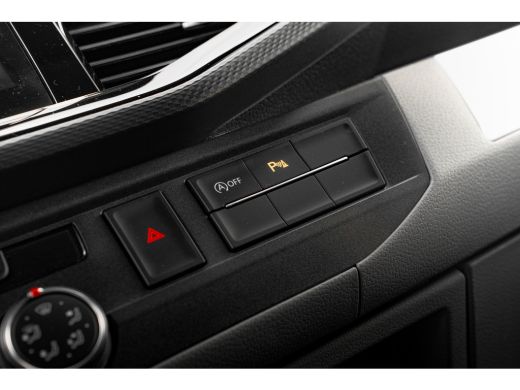 Volkswagen Transporter Bulli 150 pk DSG | 75-Edition | Leder | Led | Digitaal Dashboard | Trekhaak | Camera | Nieuwstaat ActivLease financial lease