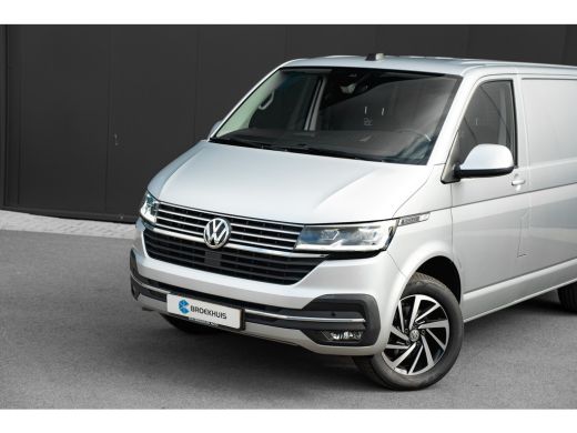 Volkswagen Transporter Bulli 150 pk DSG | 75-Edition | Leder | Led | Digitaal Dashboard | Trekhaak | Camera | Nieuwstaat ActivLease financial lease