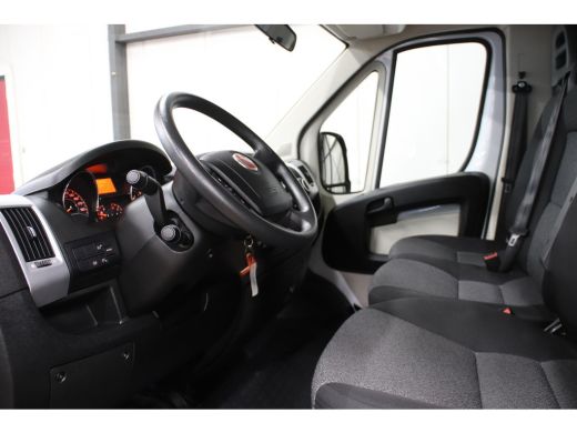 Fiat Ducato 2.3 BAKWAGEN MEUBELBAK 1000KG Laadvermogen ActivLease financial lease
