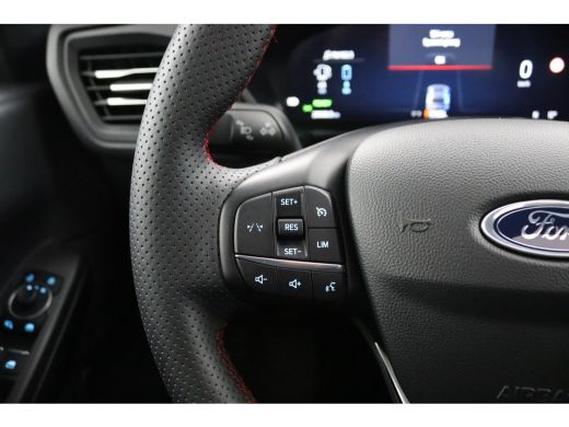 Ford Kuga 2.5 PHEV ST-Line | Panoramadak | Winterpack | Camera | 2100kg Trekgewicht! | CarPlay/Android Auto ActivLease financial lease