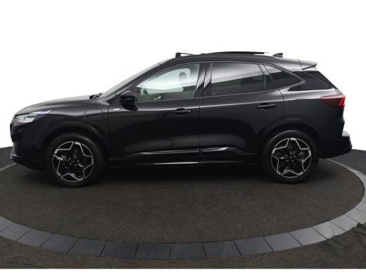 Ford Kuga 2.5 PHEV ST-Line | Panoramadak | Winterpack | Camera | 2100kg Trekgewicht! | CarPlay/Android Auto ActivLease financial lease