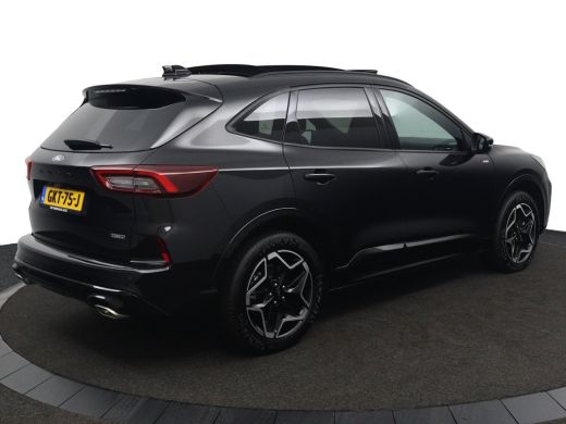 Ford Kuga 2.5 PHEV ST-Line | Panoramadak | Winterpack | Camera | 2100kg Trekgewicht! | CarPlay/Android Auto ActivLease financial lease