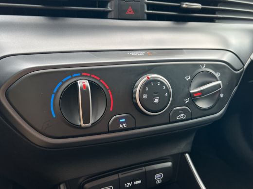 Hyundai i20 1.0 T-GDI 100pk Comfort | Airco | Camera | Carplay | Cruise control | Dodehoek detectie | Navigat... ActivLease financial lease