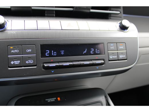 Hyundai Kona Premium Hybrid 2WD ActivLease financial lease