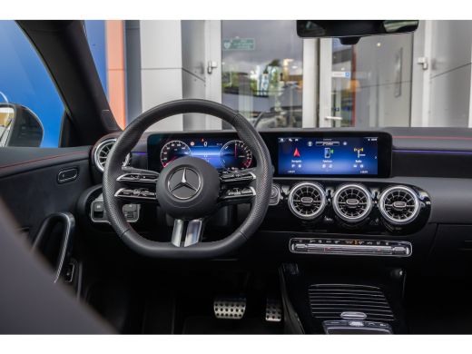 Mercedes-Benz CLA 250 e Business Solution AMG | Pano | Cruise adaptief | Matrix LED | Apple Carplay/Android Auto | ... ActivLease financial lease